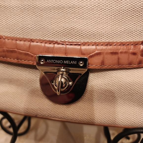 REDUCED! Shoulder bag and matching wallet. - Picture 2 of 6